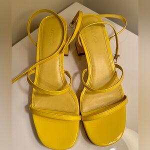 Larroude Gio sandals 8.5 yellow patent leather